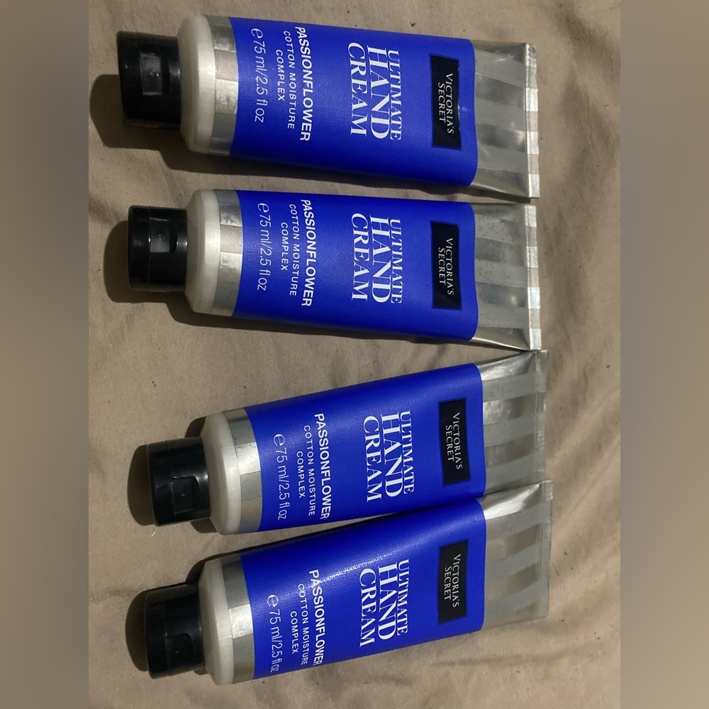 ♡ Victoria's Secret, ultimate hand cream passion flower cotton moisture complex